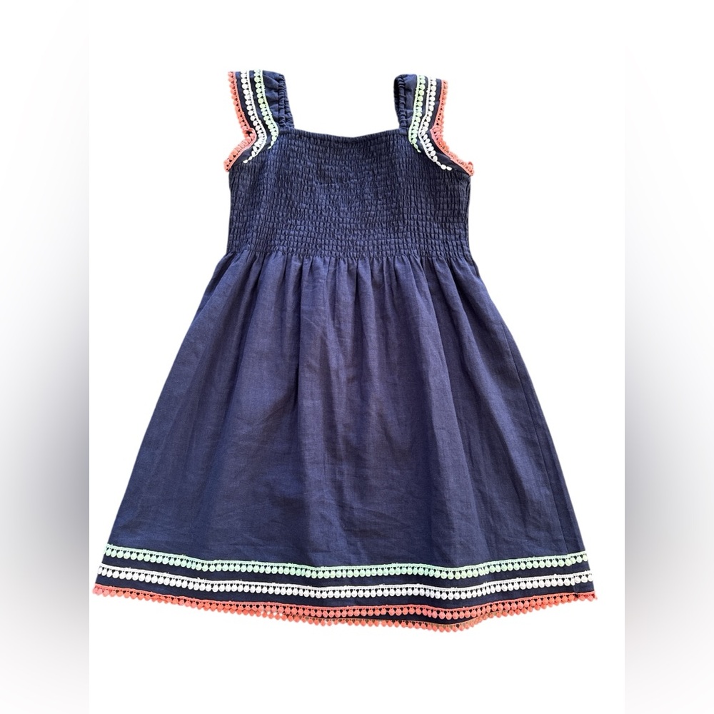Sail to Sable STS Girls Smocked Linen Blend Dress
Size: Girls Small (approx 7/8)
